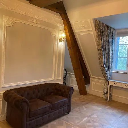 Chateau Des Hauts De Provins 酒店