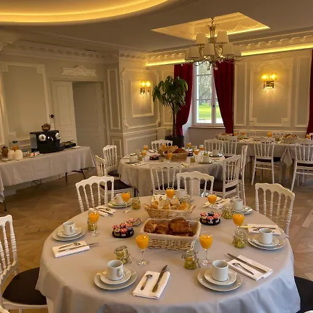 Hotel Château Des Hauts De Provins *