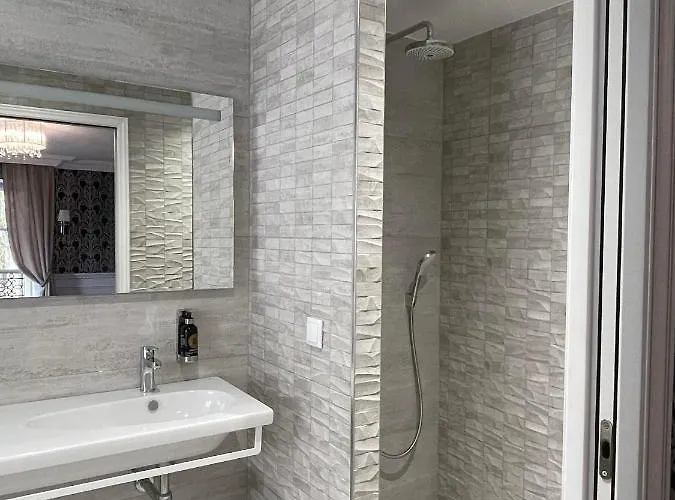 Chateau Des Hauts De Provins Hotel *